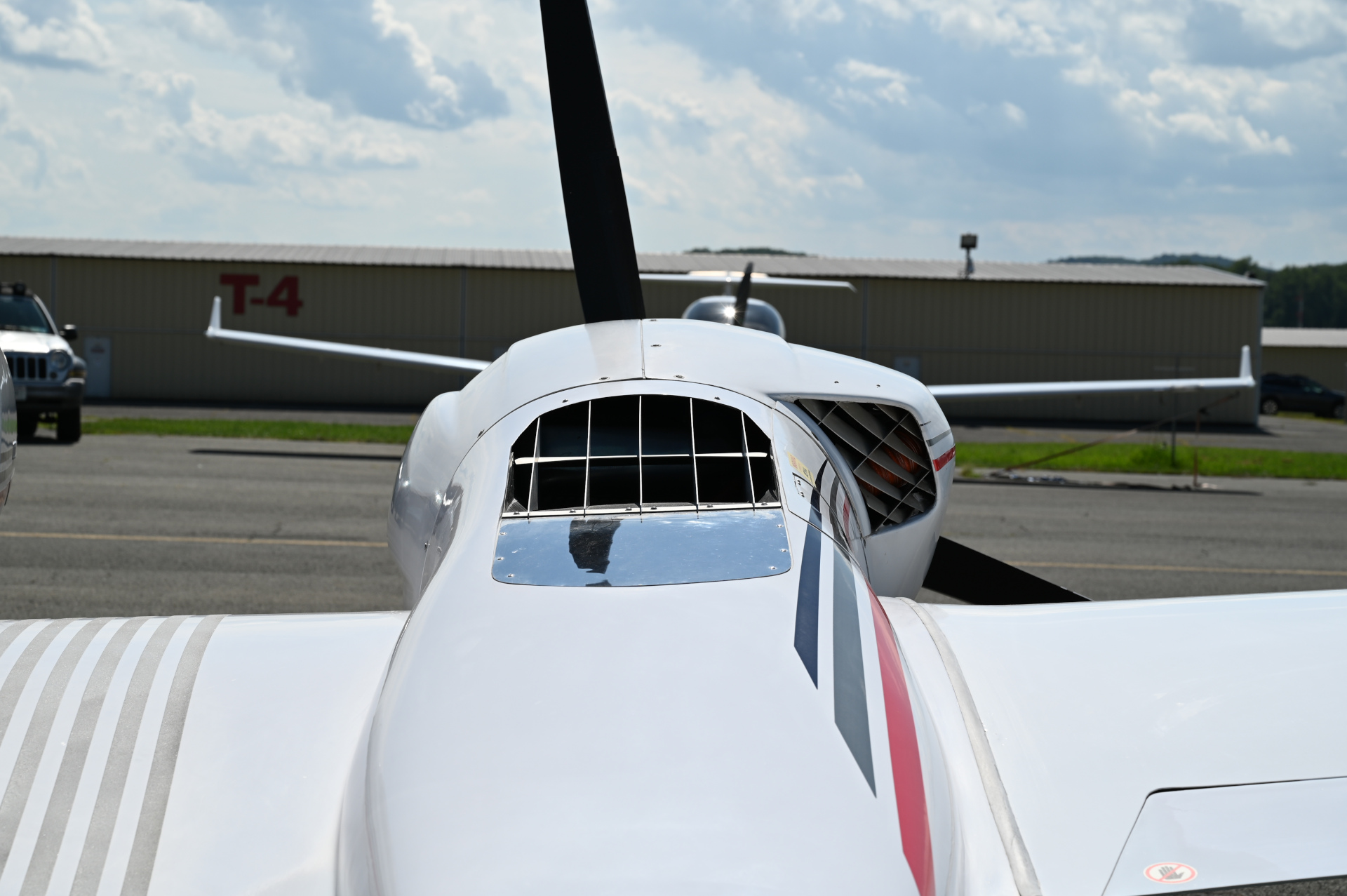 2005 DIAMOND DA42