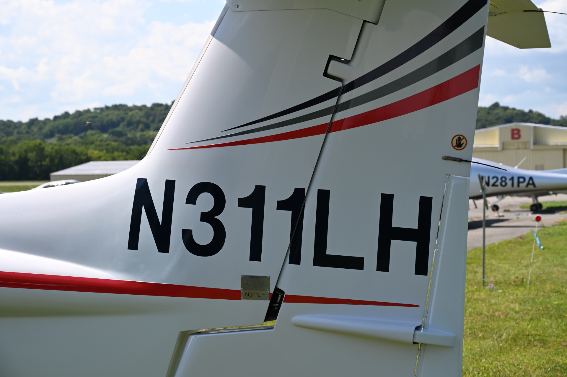 2005 DIAMOND DA42