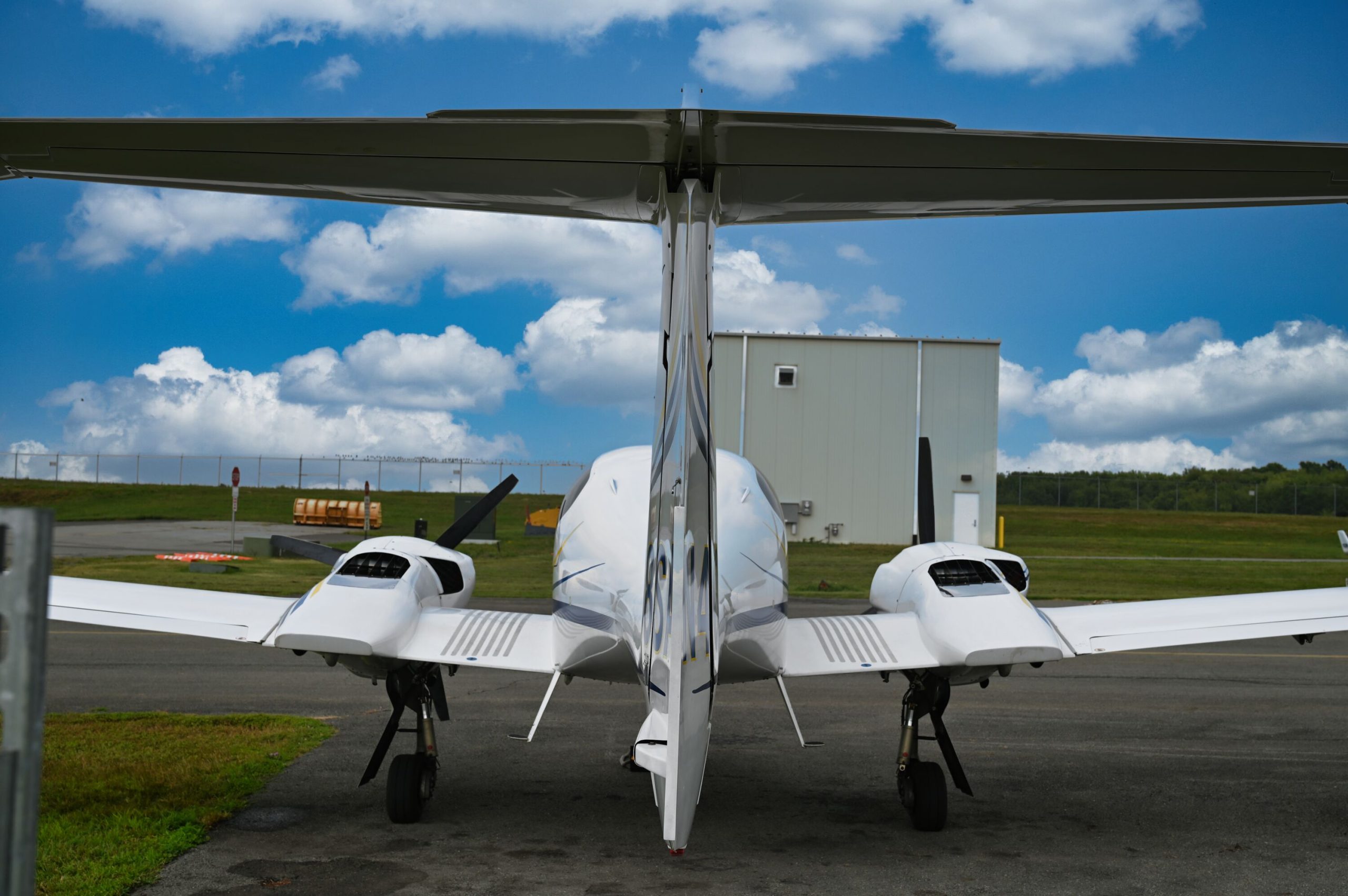 2007 DIAMOND DA42